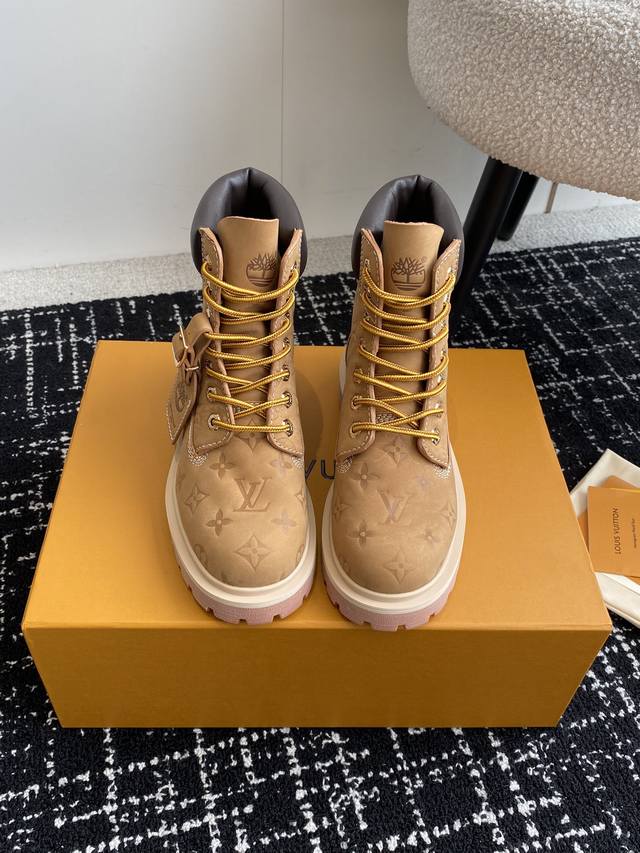 代购级 Louis Vuitton X Timberland联名 Via Instagram Lv 24Ss 早秋 添柏岚 大黄靴 今年 1月 Lv 2024秋